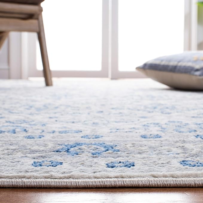SAFAVIEH Brentwood Collection 6' x 9' Ivory/Blue BNT870A Oriental Damask Trellis Non-Shedding Living Room Bedroom Dining Home Office Area Rug