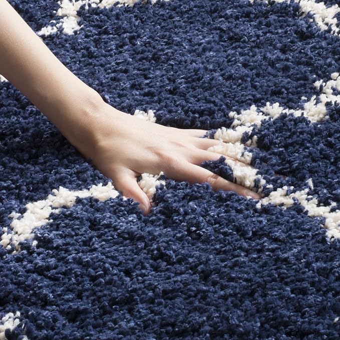 SAFAVIEH Hudson Shag Collection Runner Rug - 2'3" x 10', Navy & Ivory, Moroccan Trellis Design, Non-Shedding & Easy Care, 2-inch Thick Ideal for High Traffic Areas in Living Room, Bedroom (SGH282C)