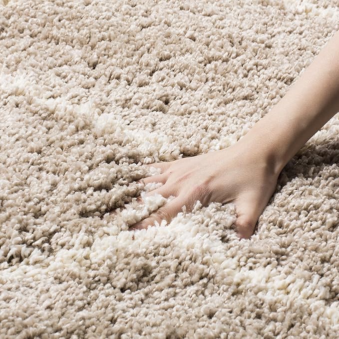 SAFAVIEH Hudson Shag Collection Runner Rug - 2'3" x 6', Beige & Ivory, Moroccan Trellis Design, Non-Shedding & Easy Care, 2-inch Thick Ideal for High Traffic Areas in Living Room, Bedroom (SGH280S)