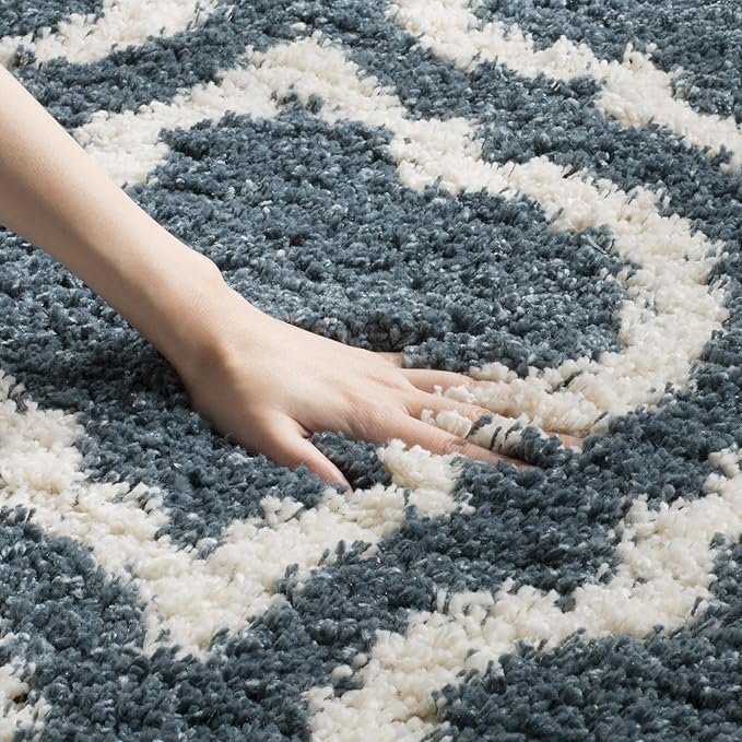 SAFAVIEH Hudson Shag Collection Accent Rug - 4' x 6', Slate Blue & Ivory, Moroccan Design, Non-Shedding & Easy Care, 2-inch Thick Ideal for High Traffic Areas in Foyer, Living Room, Bedroom (SGH284L)