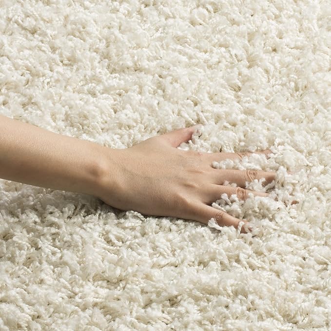 SAFAVIEH Athens Shag Collection Runner Rug - 2'3" x 8', White, Non-Shedding & Easy Care, 1.5-inch Thick Ideal for High Traffic Areas in Living Room, Bedroom (SGAS119B)