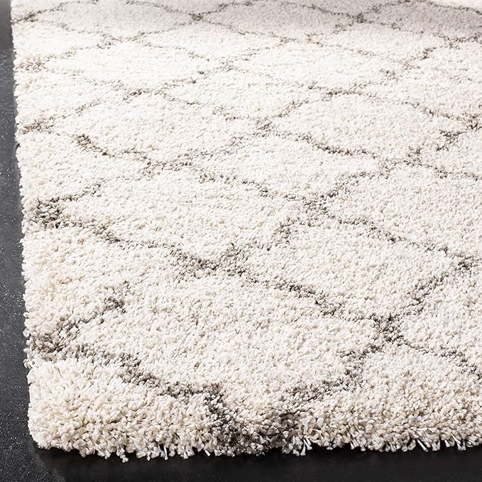 SAFAVIEH Hudson Shag Collection Accent Rug - 2' x 3', Ivory & Grey, Trellis Design, Non-Shedding & Easy Care, 2-inch Thick Ideal for High Traffic Areas in Entryway, Living Room, Bedroom (SGH282A)