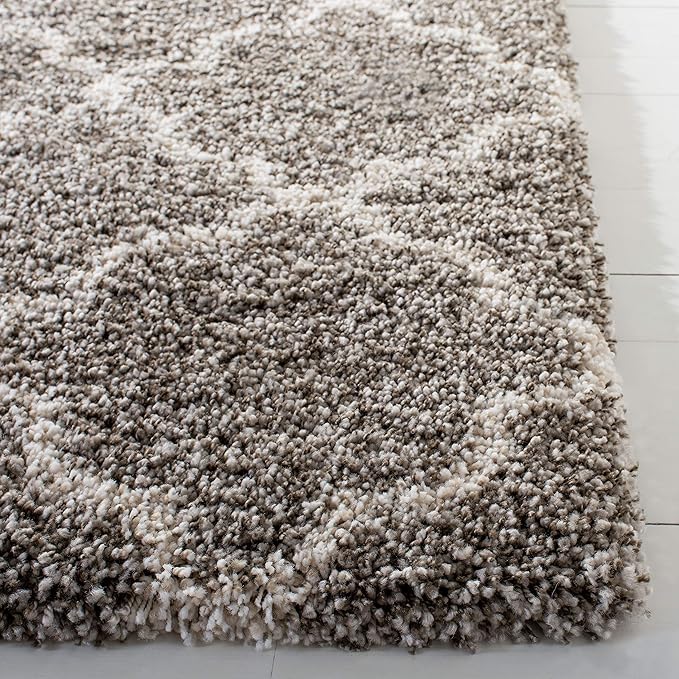 SAFAVIEH Hudson Shag Collection Accent Rug - 3' x 5', Grey & Ivory, Trellis Design, Non-Shedding & Easy Care, 2-inch Thick Ideal for High Traffic Areas in Entryway, Living Room, Bedroom (SGH282B)
