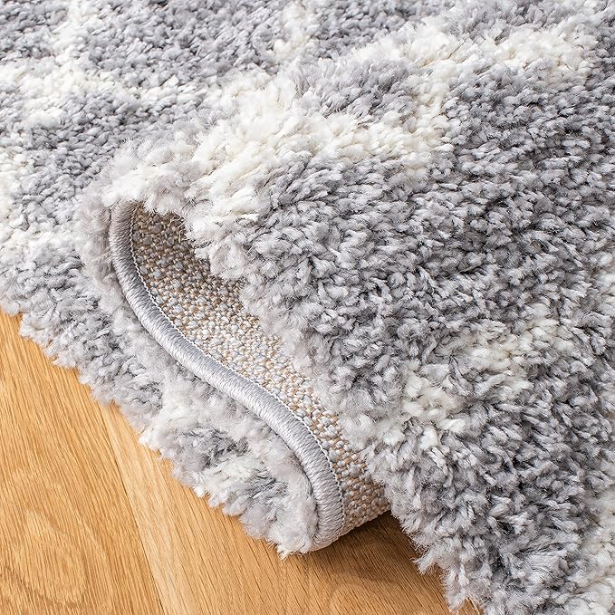 SAFAVIEH Arizona Shag Collection Runner Rug - 2'3" x 6', Grey & Ivory, Moroccan Design, Non-Shedding & Easy Care, 1.6-inch Thick Ideal for High Traffic Areas in Living Room, Bedroom (ASG741G)
