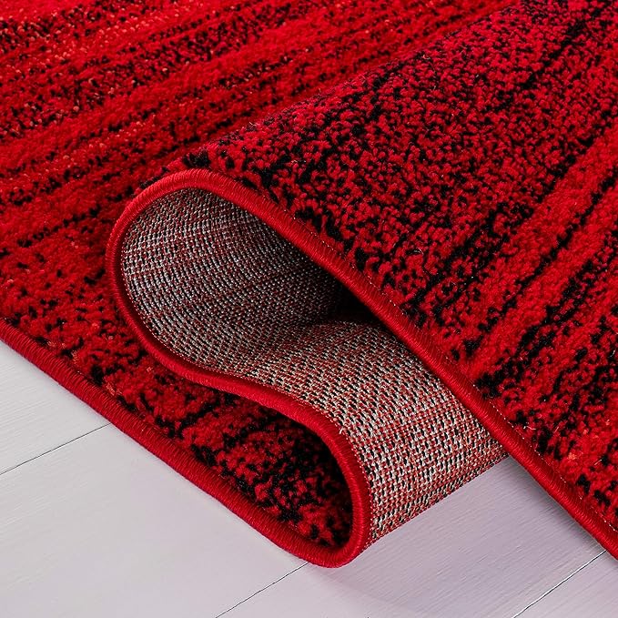 SAFAVIEH Adirondack Collection Accent Rug - 4' x 6', Red & Black, Modern Ombre Design, Non-Shedding & Easy Care, Ideal for High Traffic Areas in Entryway, Living Room, Bedroom (ADR142Q)