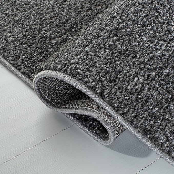 SAFAVIEH Adirondack Collection Runner Rug - 2'6" x 8', Grey & Dark Grey, Modern Ombre Design, Non-Shedding & Easy Care, Ideal for High Traffic Areas in Living Room, Bedroom (ADR142H)